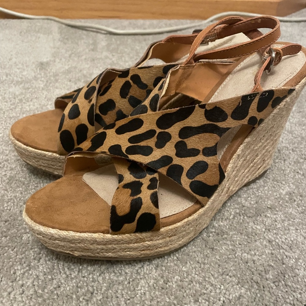 Leopard wedge